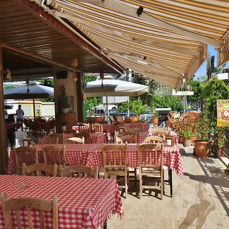 Hotel de apartamente Turan