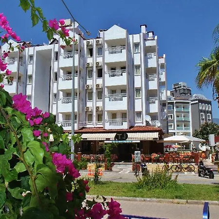 Turan Aparthotel 3*